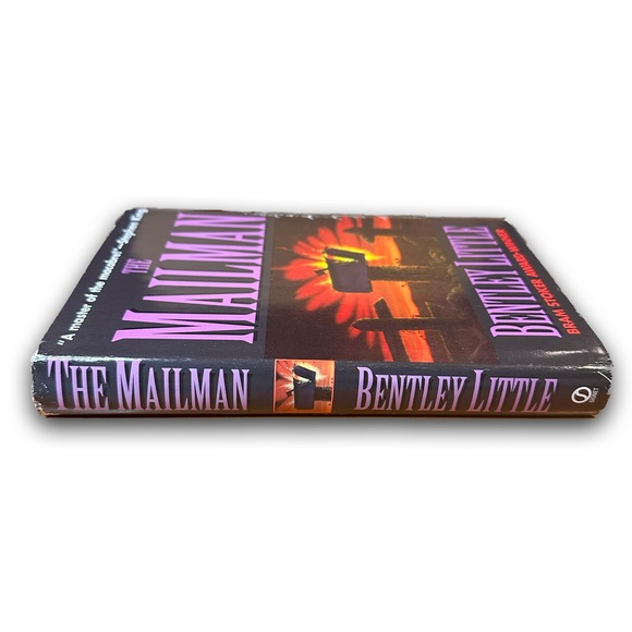 ⚡️3/$24⚡️ The Mailman [Hardcover] by Bentley Little - Picture 2 of 3